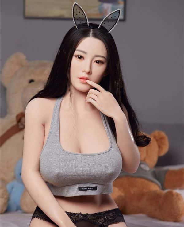 Detailed review of BBDoll 160cm Rebbecca full silicone love doll: F cup with realistic blood vessels and human skin pattern, free eyebrow hair transplant service, excellent value for money