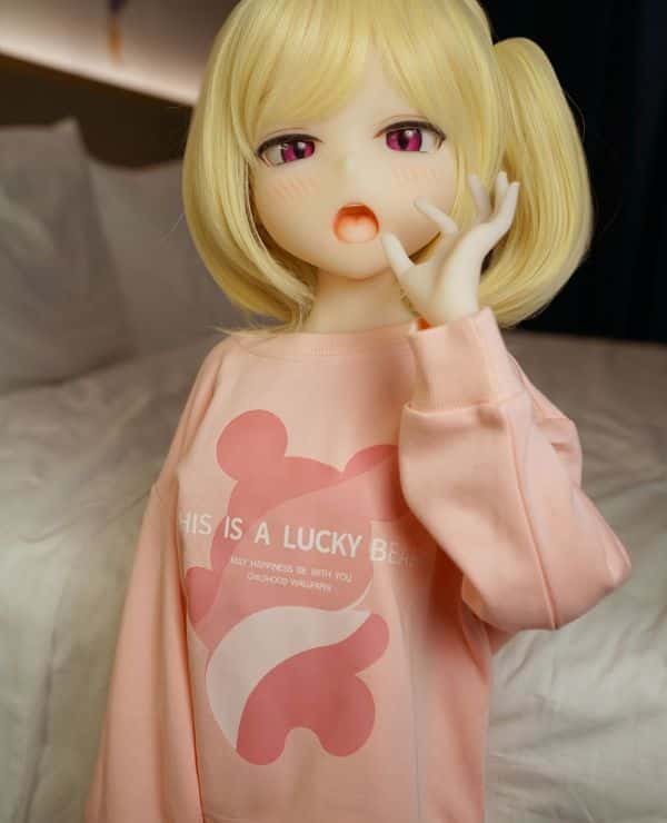 A 110cm Aiko head TPE love doll with a sexy beauty: Flat bust and flat body, S-TPE customized product, perfect as a sex doll with oral function, anime doll, available at a reasonable price