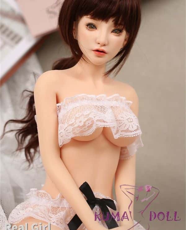 RealGirl 72cm Ornamental Figure Review: Lightweight and Sexual Function of High-end Silicone Love Doll